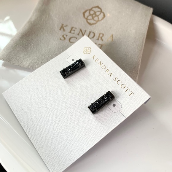 NWT Kendra Scott gunmetal drusy stud earrings - Picture 3 of 5